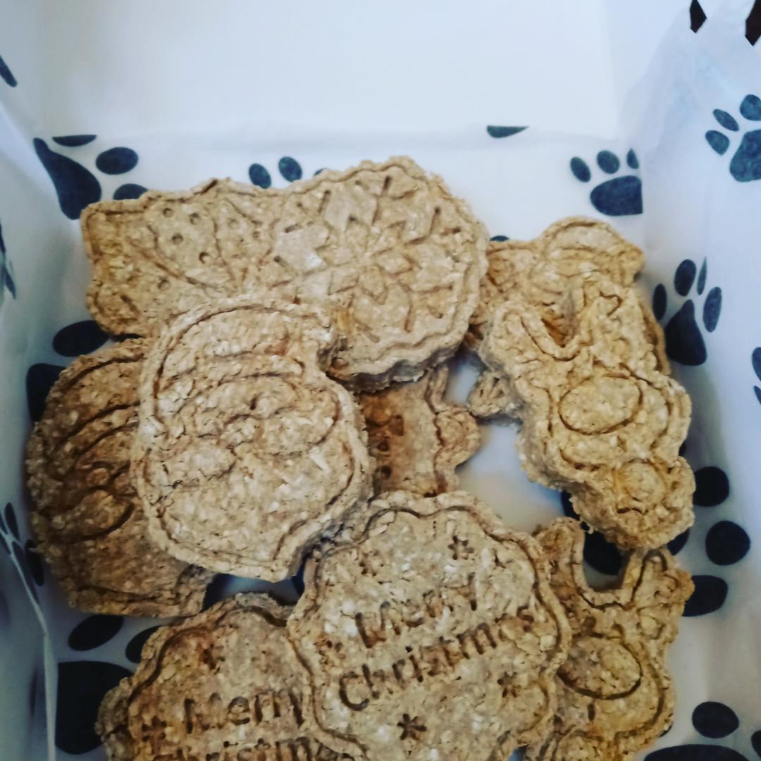 Christmas stamped treats (no dog icing)